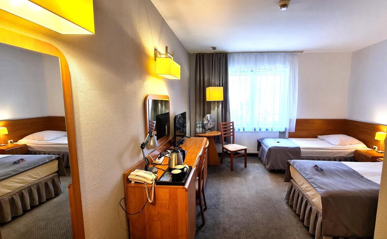 Hotel Malinowski Economy Gliwice Exterior photo
