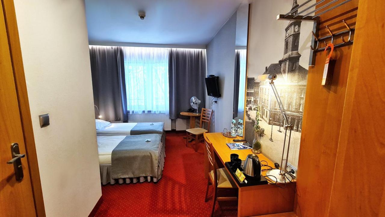 Hotel Malinowski Economy Gliwice Exterior photo