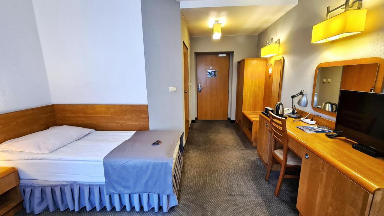 Hotel Malinowski Economy Gliwice Exterior photo