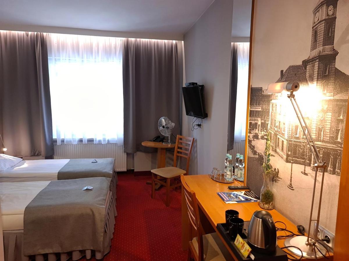 Hotel Malinowski Economy Gliwice Exterior photo