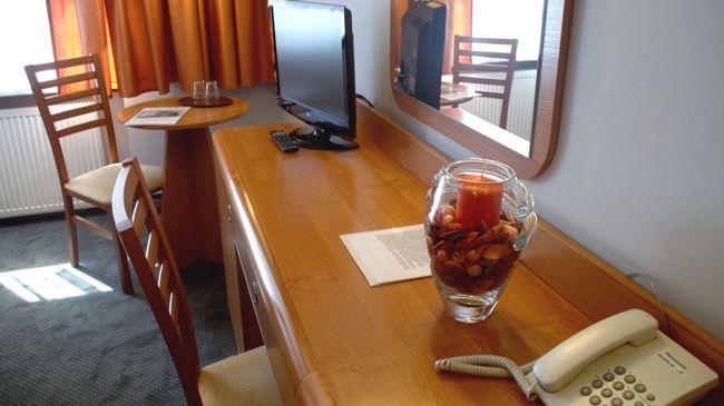 Hotel Malinowski Economy Gliwice Room photo